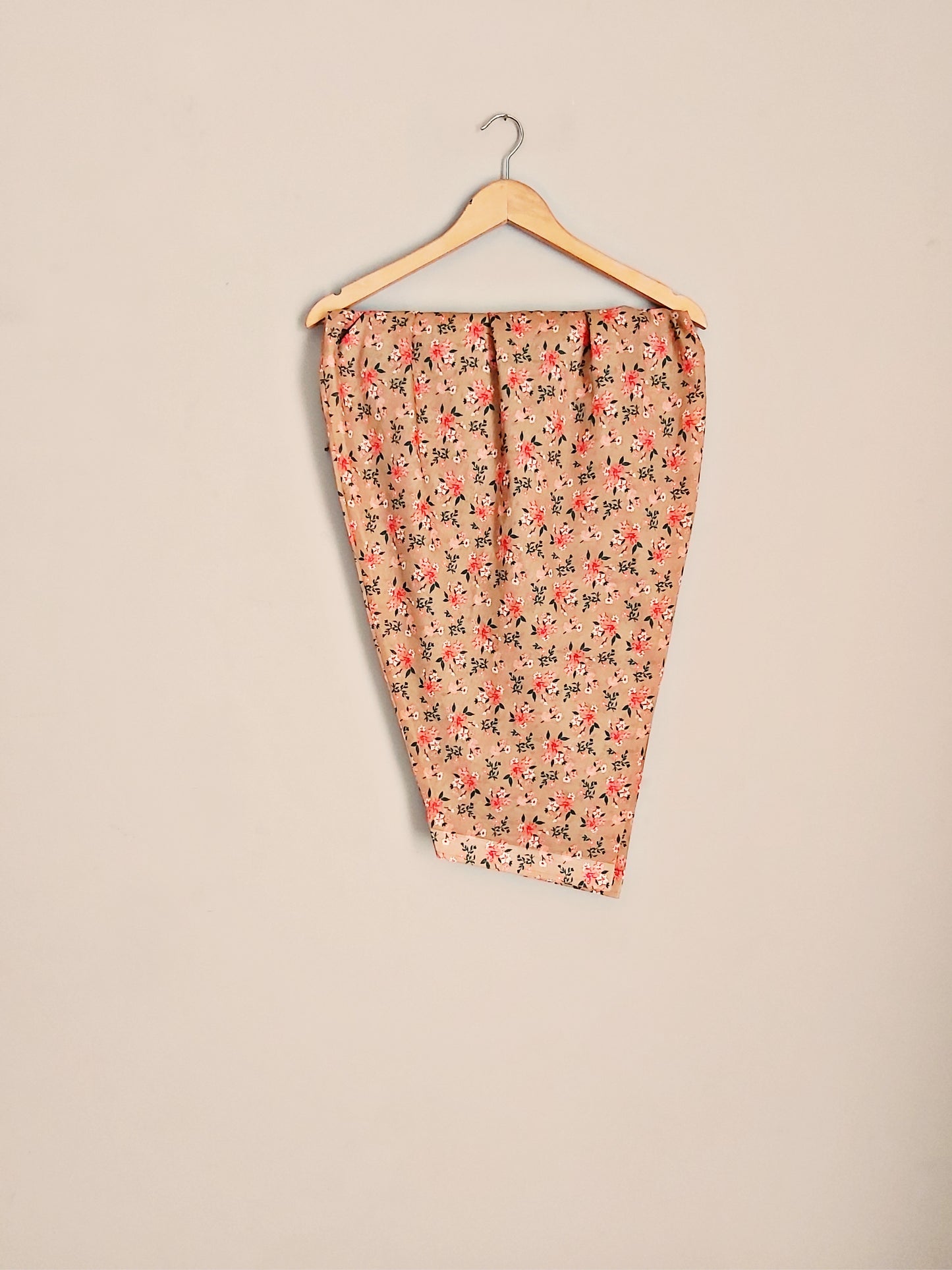 Fabric: lawn Stitched kurta shalwar