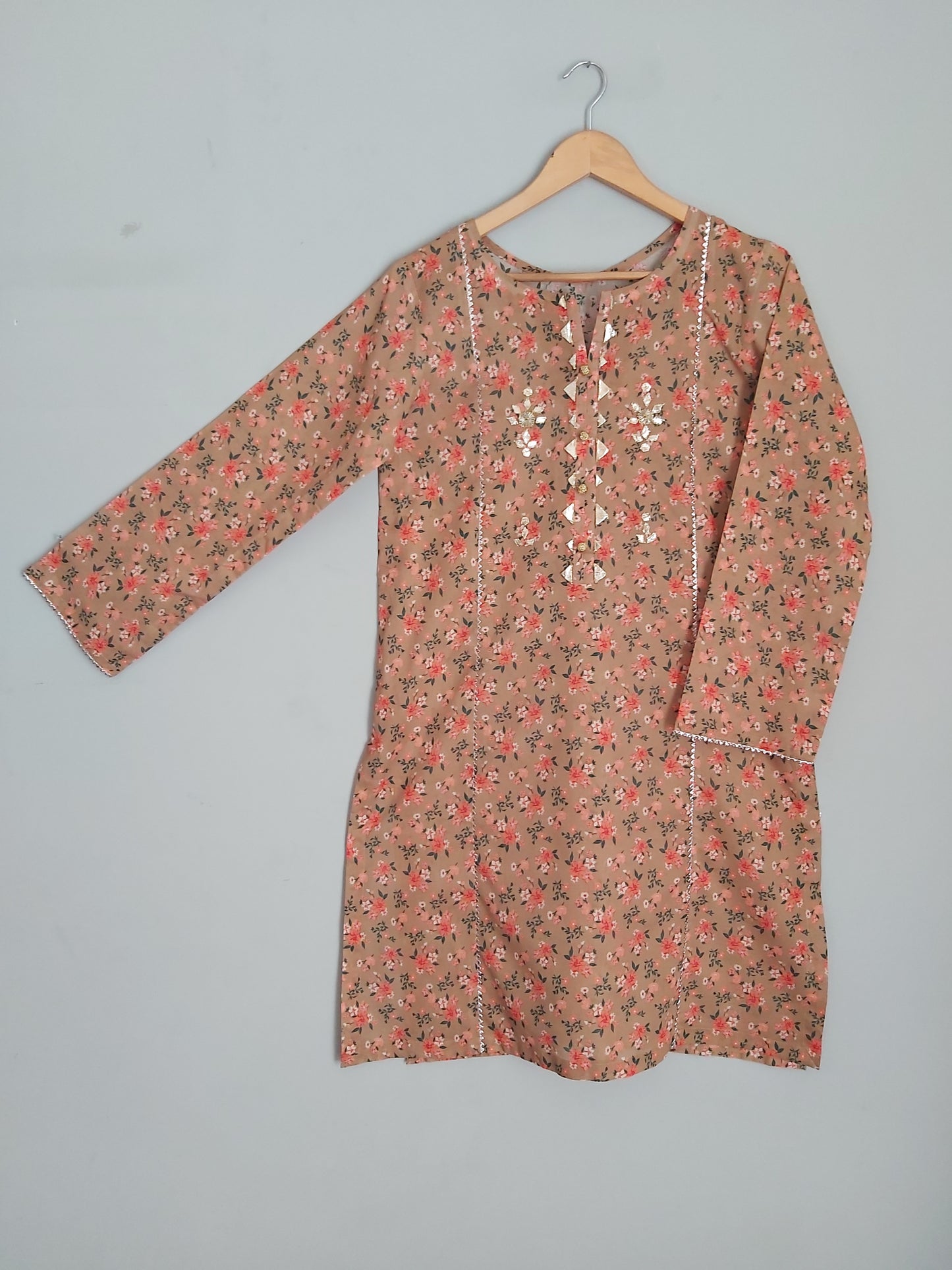 Fabric: lawn Stitched kurta shalwar